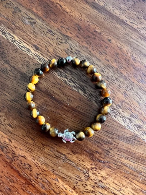 Perlenarmband "TIGERAUGE", 6mm mit Schildkröte