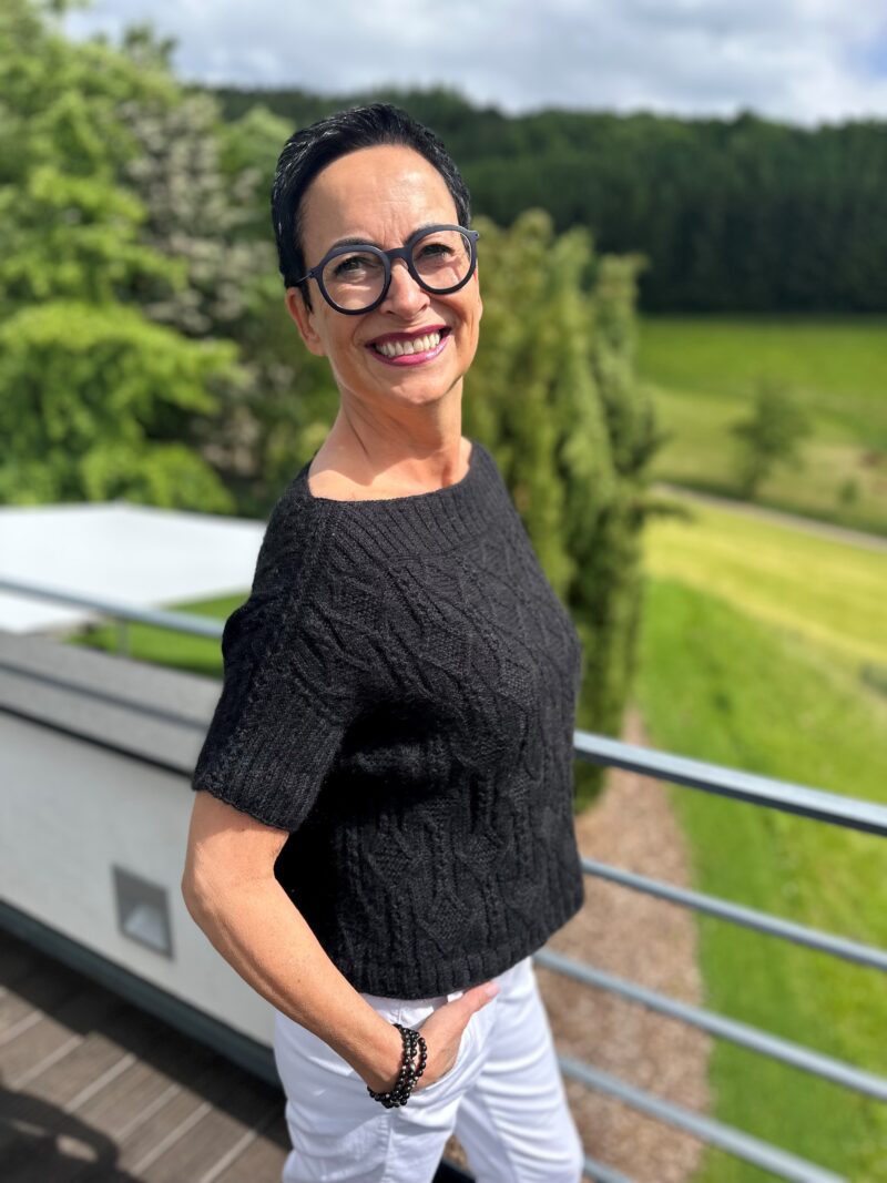 ELLARIA Shirt – Bild 3