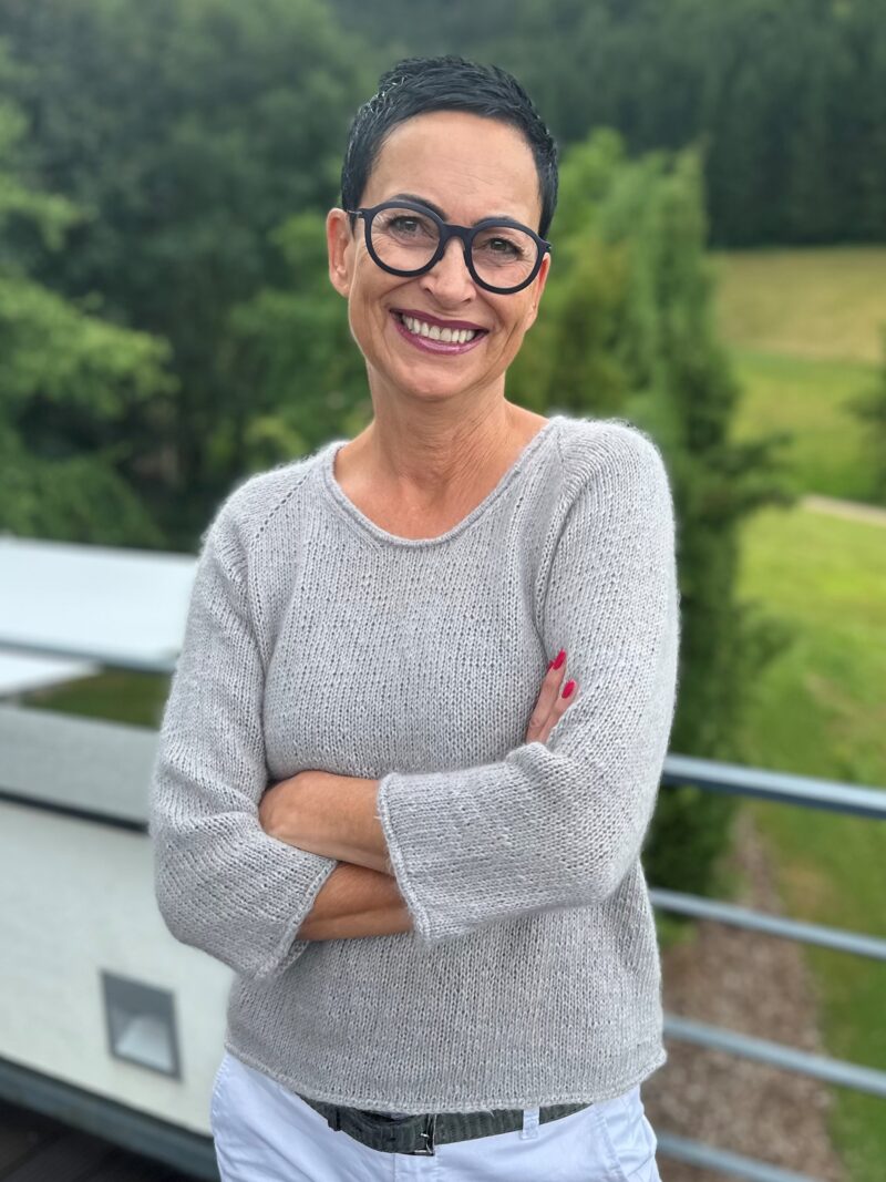 SHARIN TEE dt./engl. – Bild 15