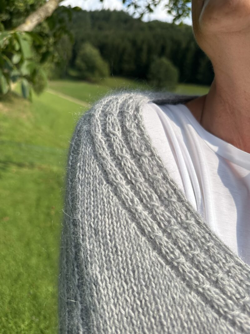 ROS-Vneck-Shawl - zweifarbig – Bild 9