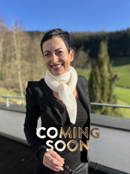 Nymeria Scarf, dt. / engl. - Coming Soon