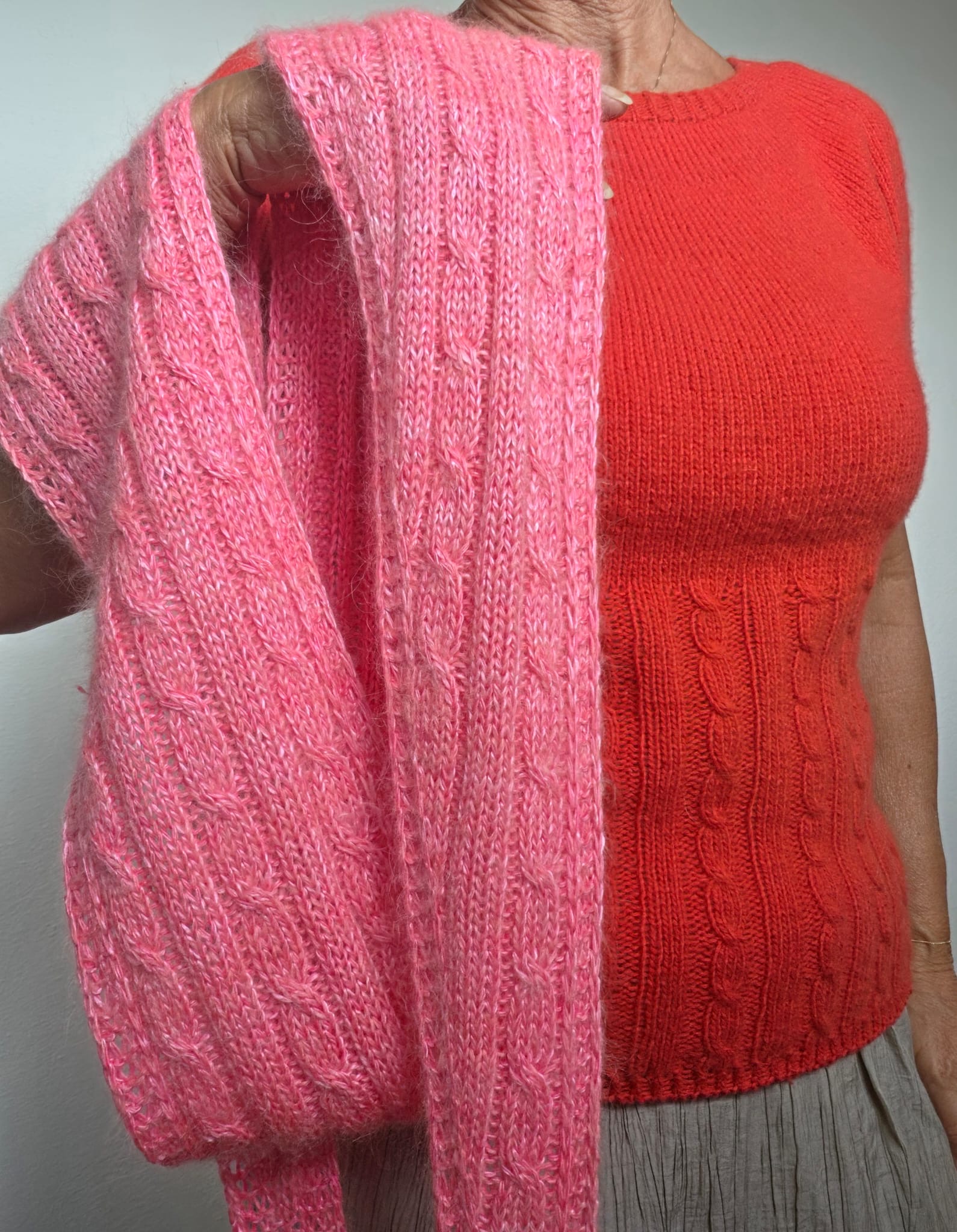 YGRITTE Scarf, dt. / engl. - Image 18