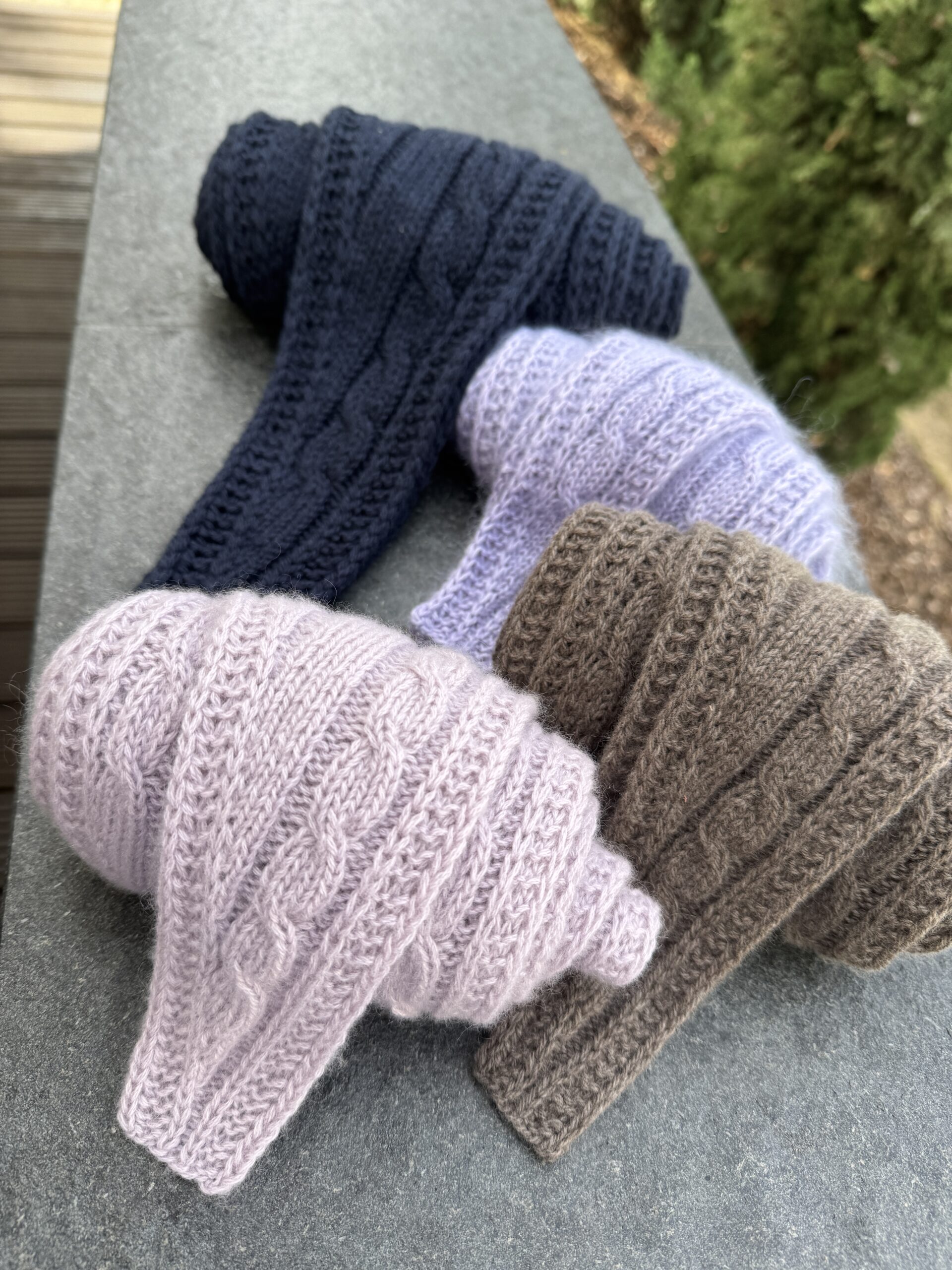 YGRITTE Scarf, dt. / engl. - Image 4